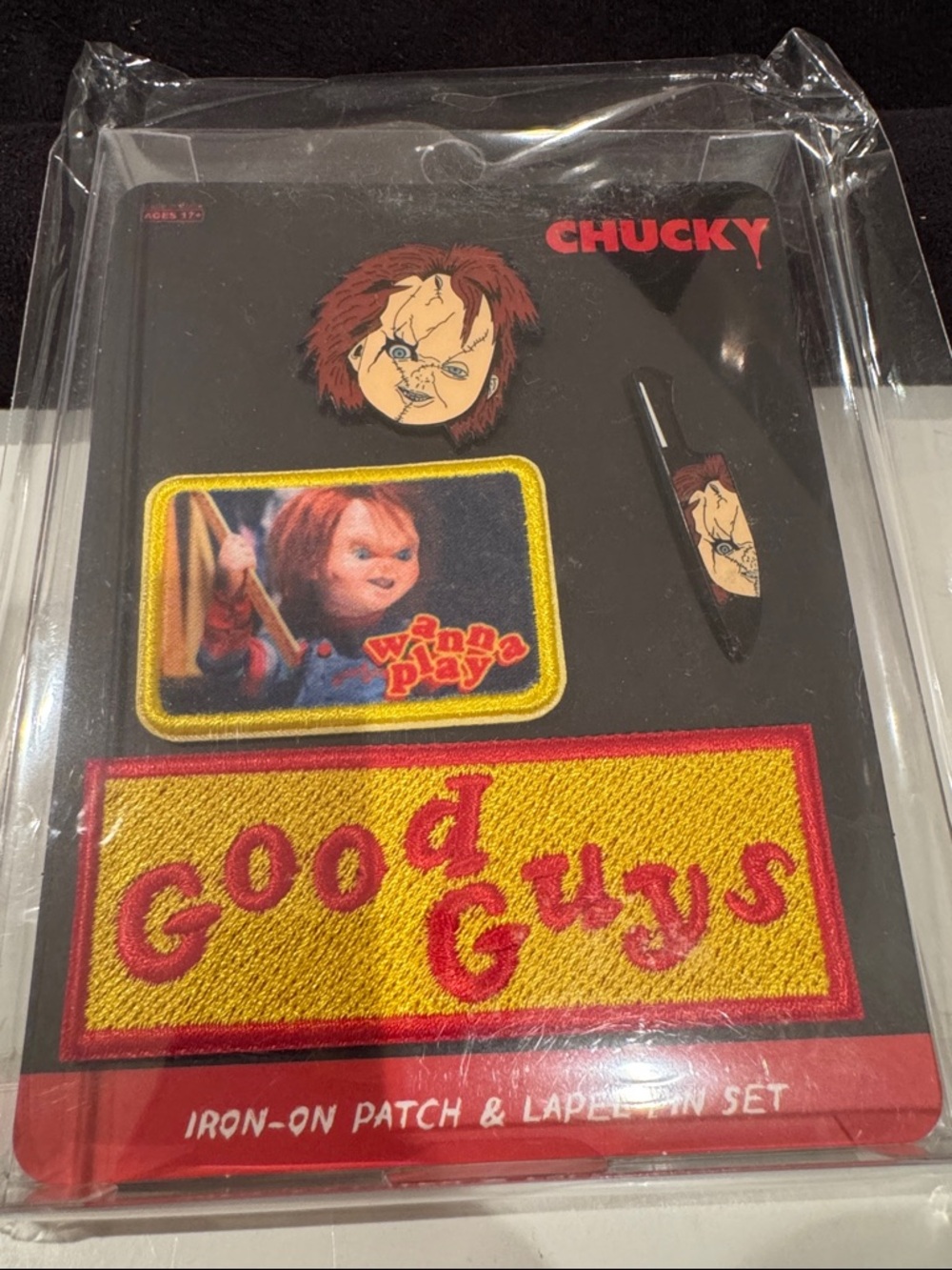 Bioworld Chucky Patch & Pin Set - Red & Black